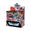 Boîte de boosters Pokémon Chaos Rising avec 36 boosters scellés, devant du présentoir